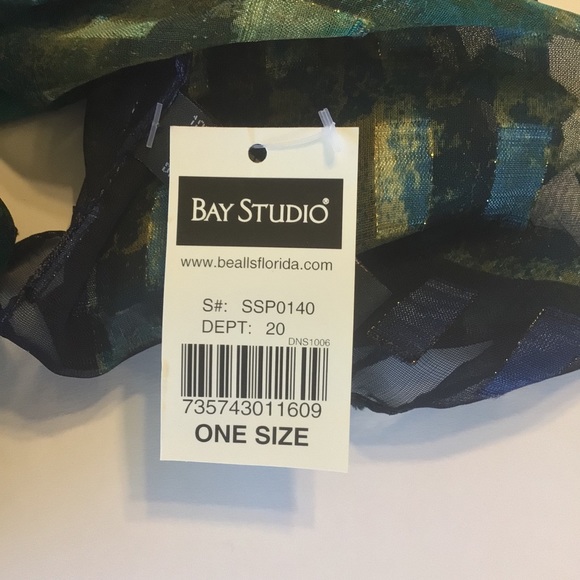 BAY STUDIO SHEER METALLIC SCARF NWT - Picture 3 of 10